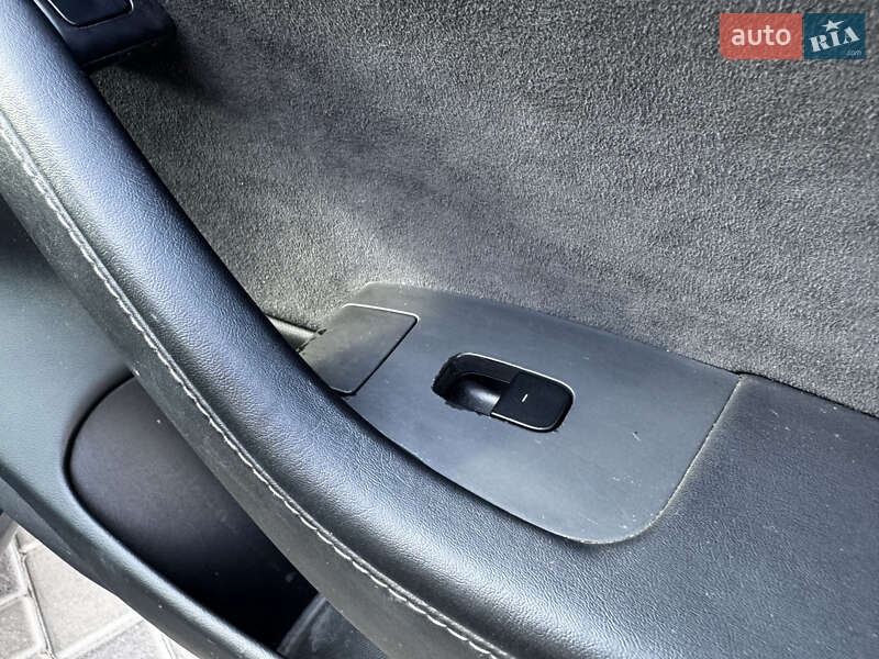 Седан Tesla Model 3 2020 в Кропивницком