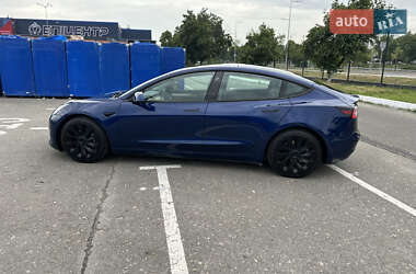Седан Tesla Model 3 2021 в 
