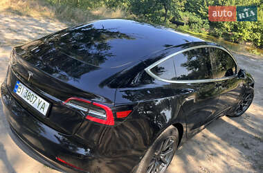Седан Tesla Model 3 2019 в Кобеляках