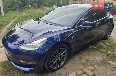 Седан Tesla Model 3 2018 в 