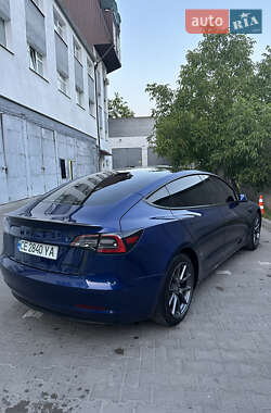 Седан Tesla Model 3 2021 в 
