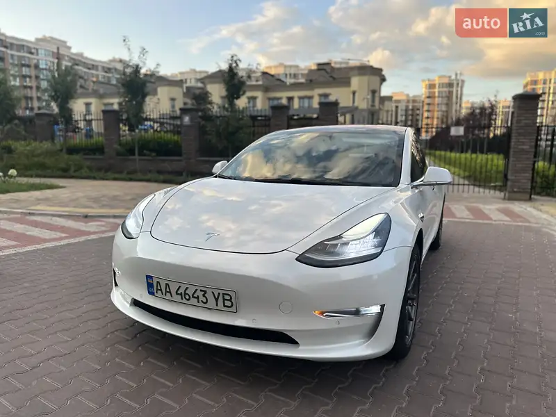 Tesla Model 3 2018