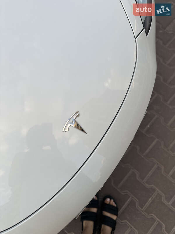 Седан Tesla Model 3 2018 в Софиевской Борщаговке