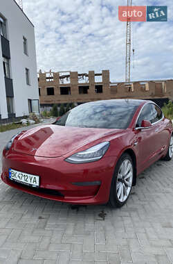 Седан Tesla Model 3 2019 в Ровно