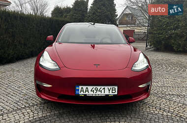 Седан Tesla Model 3 2019 в 