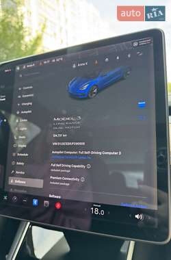 Седан Tesla Model 3 2018 в 