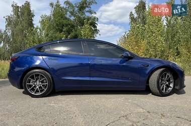 Седан Tesla Model 3 2018 в 