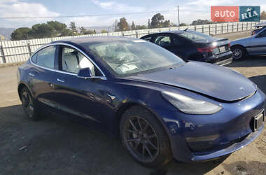 Седан Tesla Model 3 2018 в 