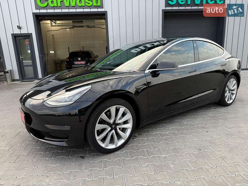 Седан Tesla Model 3 2019 в Владимире