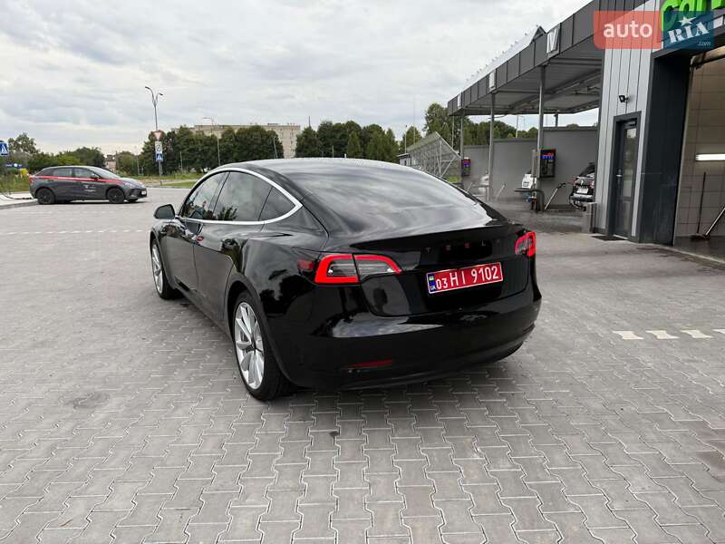 Седан Tesla Model 3 2019 в Владимире