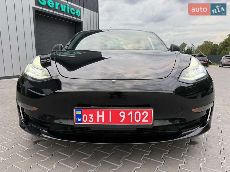 Седан Tesla Model 3 2019 в Владимире