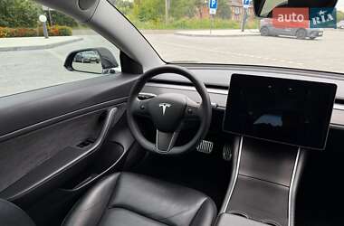 Седан Tesla Model 3 2019 в 