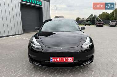 Седан Tesla Model 3 2019 в 