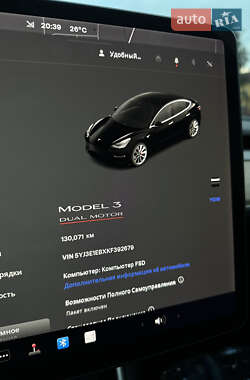 Седан Tesla Model 3 2019 в 
