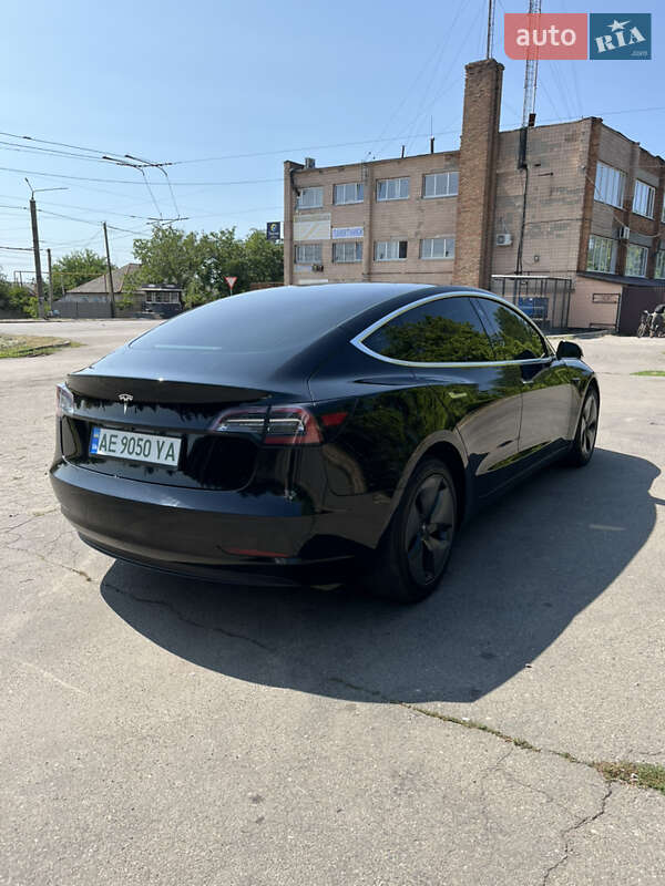 Седан Tesla Model 3 2019 в Кривом Роге