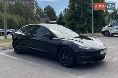 Седан Tesla Model 3 2020 в Днепре