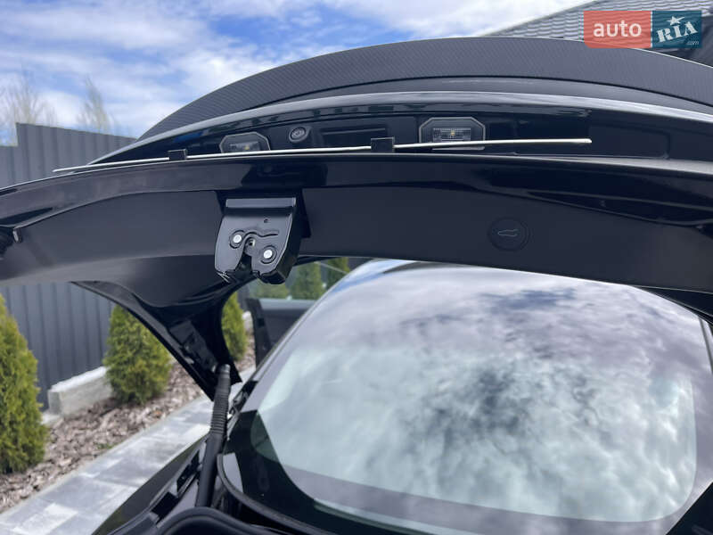 Седан Tesla Model 3 2021 в Києві