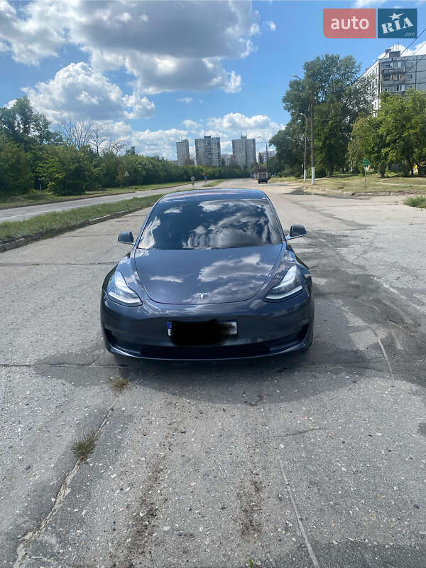 Седан Tesla Model 3 2018 в 