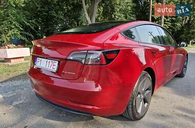 Седан Tesla Model 3 2023 в 