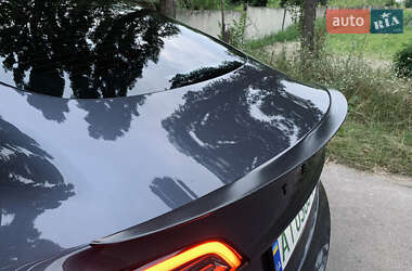 Седан Tesla Model 3 2023 в 