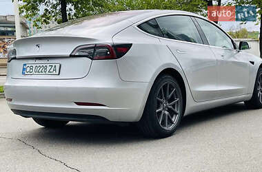 Седан Tesla Model 3 2018 в 