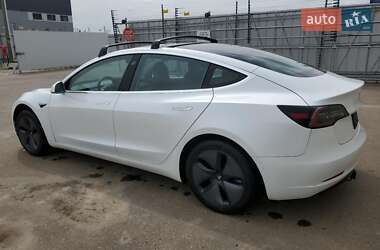 Седан Tesla Model 3 2020 в 