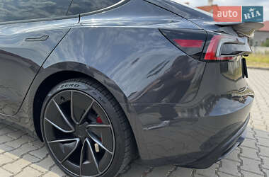 Седан Tesla Model 3 2024 в Одессе