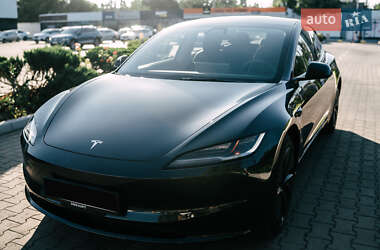 Седан Tesla Model 3 2024 в Одессе