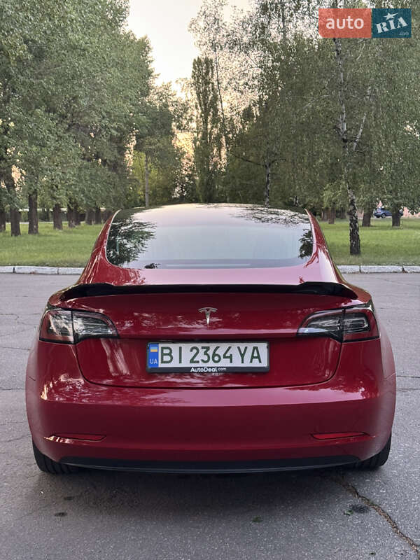Седан Tesla Model 3 2018 в Кременчуге
