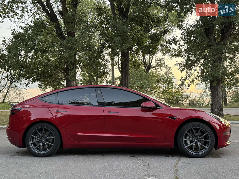 Седан Tesla Model 3 2018 в Кременчуге