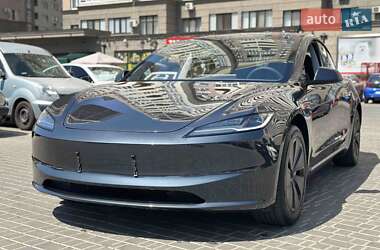 Седан Tesla Model 3 2024 в Одессе
