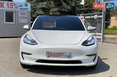 Седан Tesla Model 3 2021 в Кривом Роге