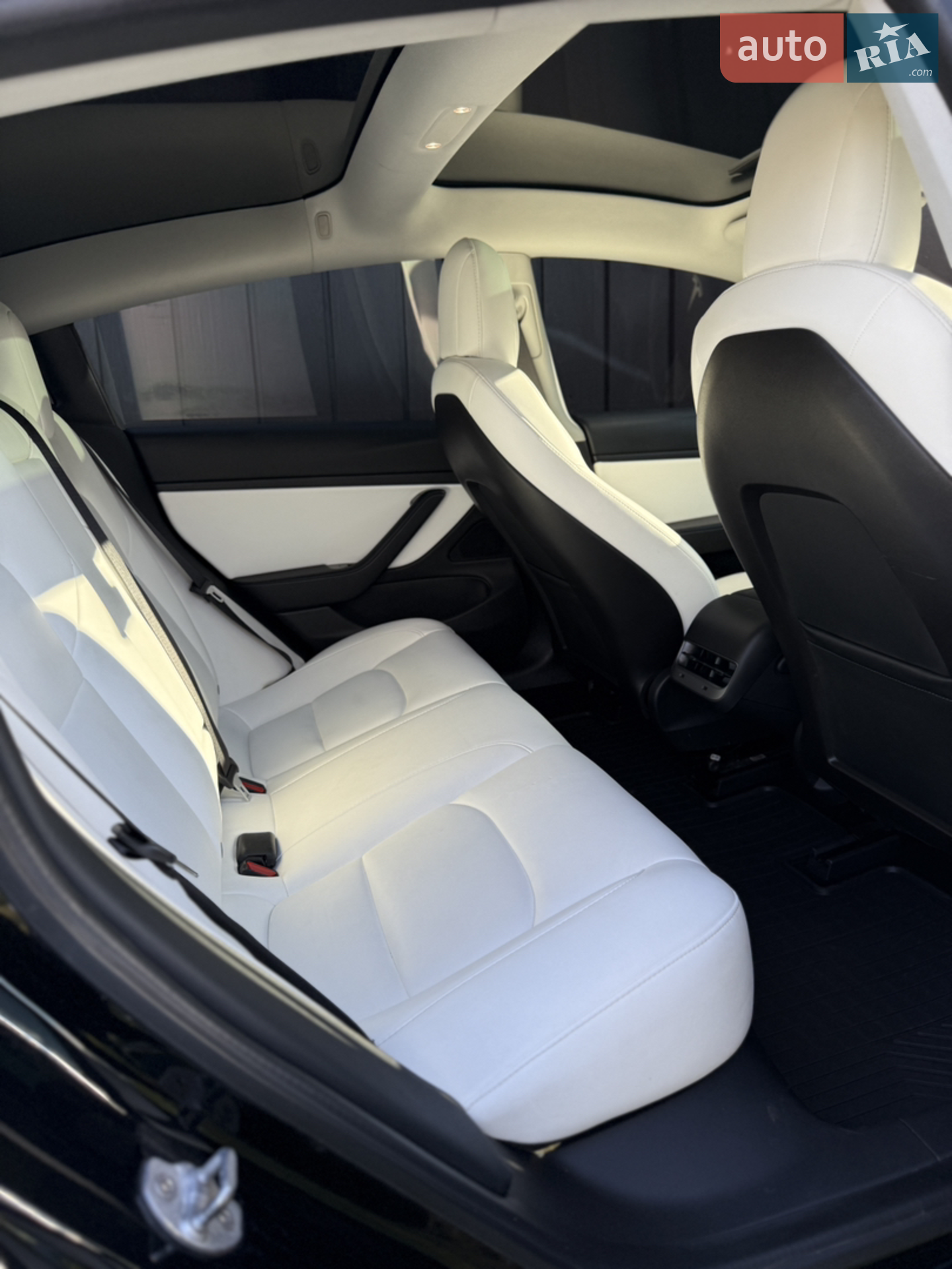 2020 Tesla Model 3 - мініатюра 5