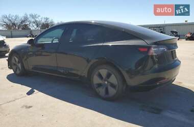 Седан Tesla Model 3 2021 в 