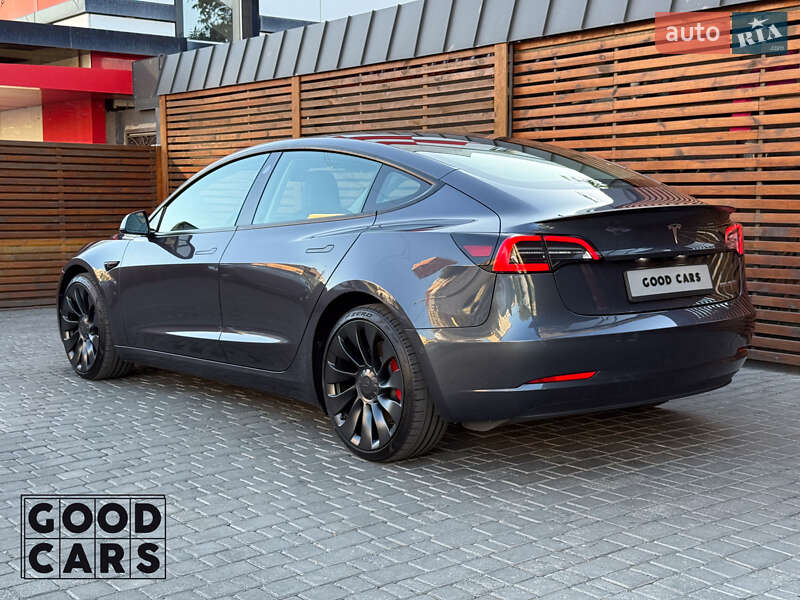 Седан Tesla Model 3 2022 в Одессе