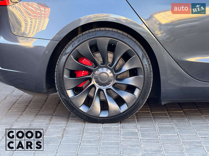 Седан Tesla Model 3 2022 в Одессе