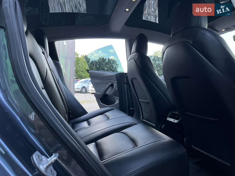 Седан Tesla Model 3 2019 в Харькове