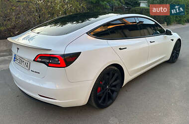Седан Tesla Model 3 2019 в 