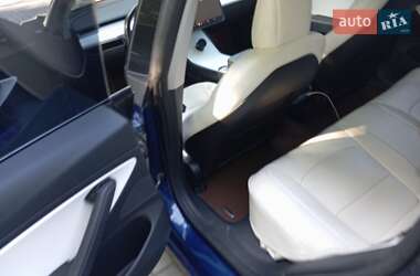 Седан Tesla Model 3 2018 в 