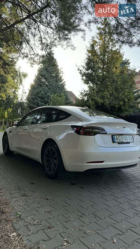 Седан Tesla Model 3 2022 в Луцьку