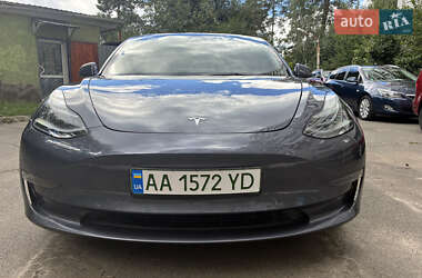 Седан Tesla Model 3 2022 в Киеве