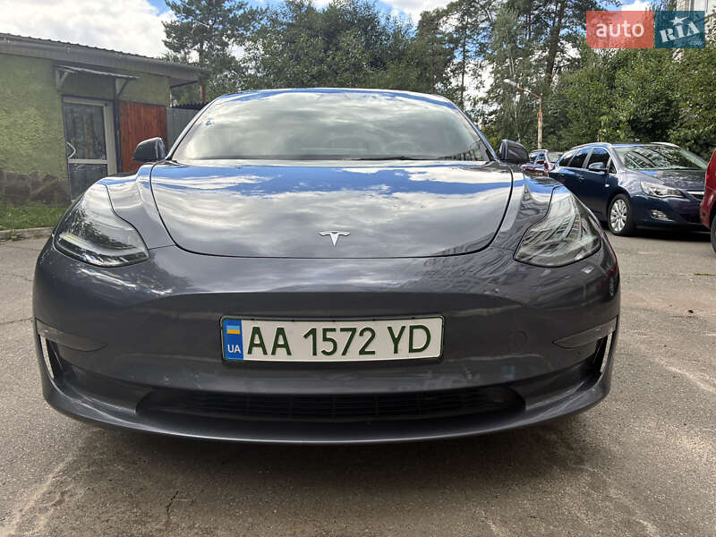 Седан Tesla Model 3 2022 в Києві