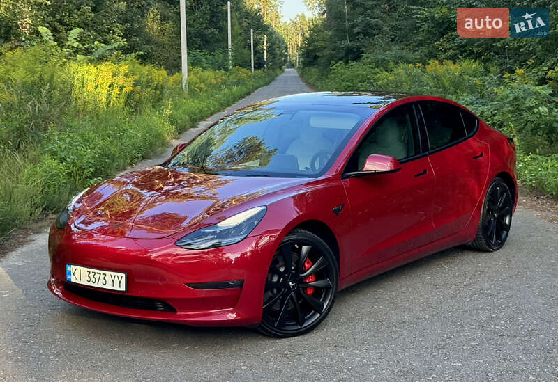 Седан Tesla Model 3 2019 в Києві