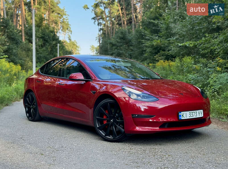 Седан Tesla Model 3 2019 в Києві