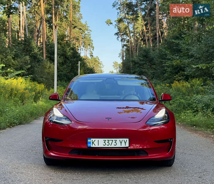 Седан Tesla Model 3 2019 в Києві