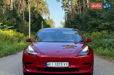 Седан Tesla Model 3 2019 в 