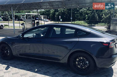 Седан Tesla Model 3 2023 в Полтаве