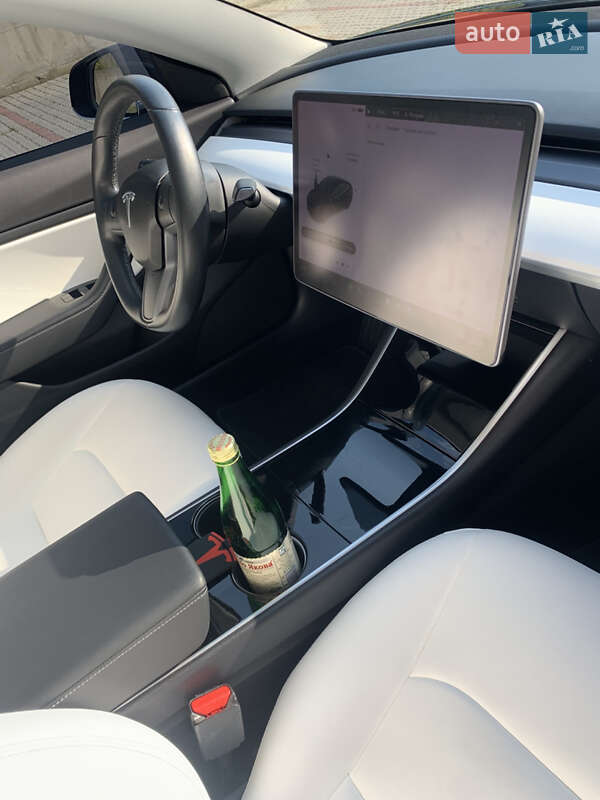 Седан Tesla Model 3 2018 в Ивано-Франковске фото 8 Седан Tesla Model 3 2018 в Ивано-Франковске