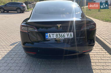 Седан Tesla Model 3 2018 в Івано-Франківську