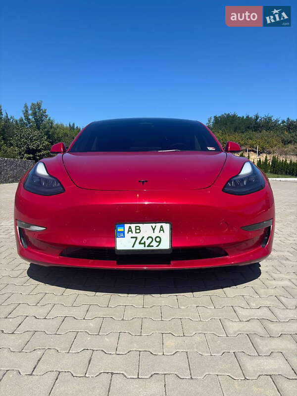 Седан Tesla Model 3 2022 в Виннице
